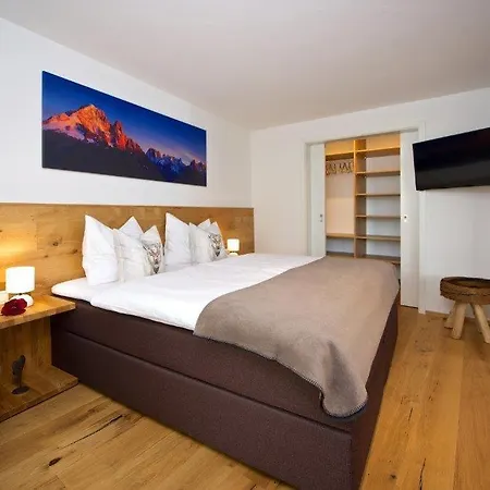 5 Sterne Allgaeuer Alm Mit Schwimmbad Und Sauna Apartment Oberstaufen